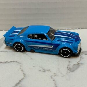 Hot Wheels 2012 Chevy Chevelle SS 1970 Blue White Silver Made in Malaysia